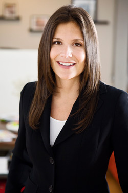 Dream Town Real Estate Consultant - Lynn Mendel